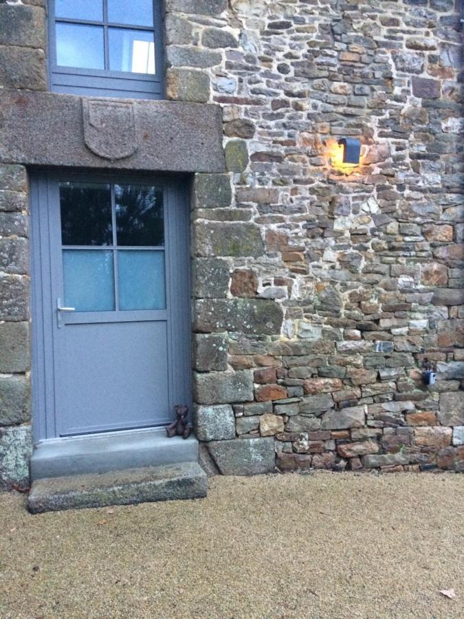 Chambre Independante Au Manoir De La Celinais Cote Cour Saint-Aubin-du-Cormier المظهر الخارجي الصورة